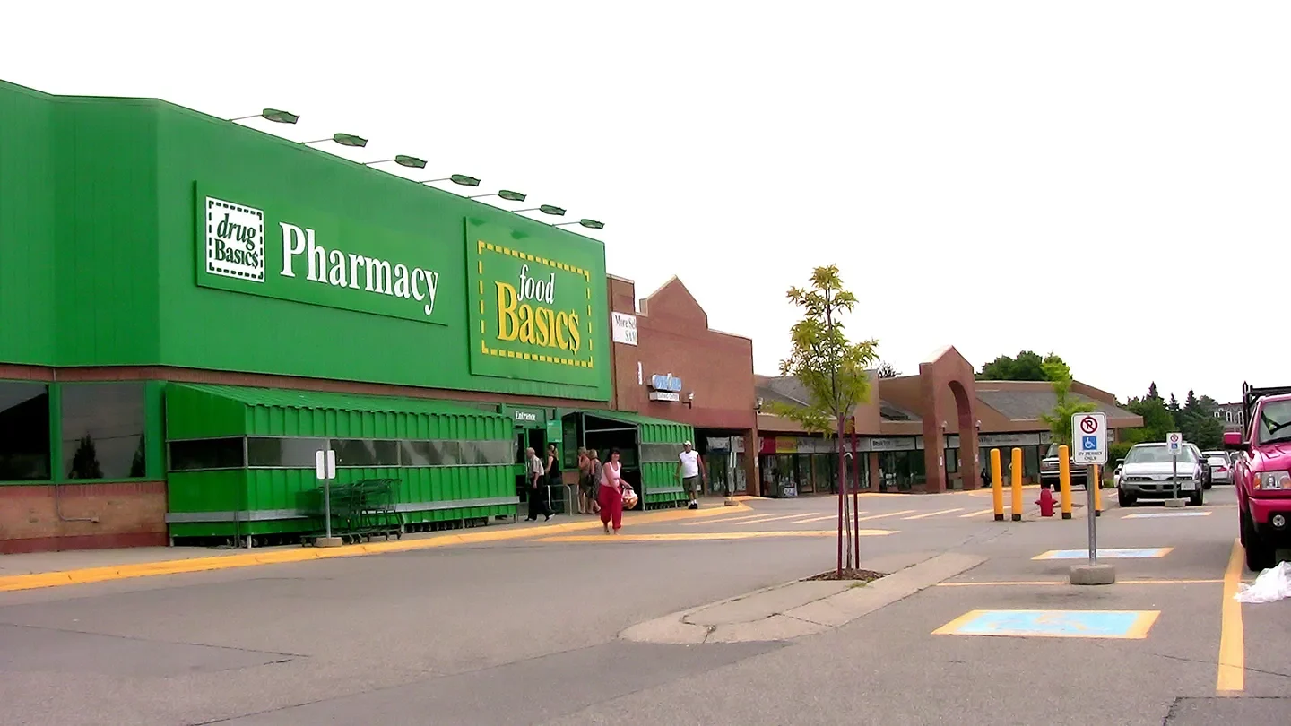 Lackner-Centre_Food-Basics