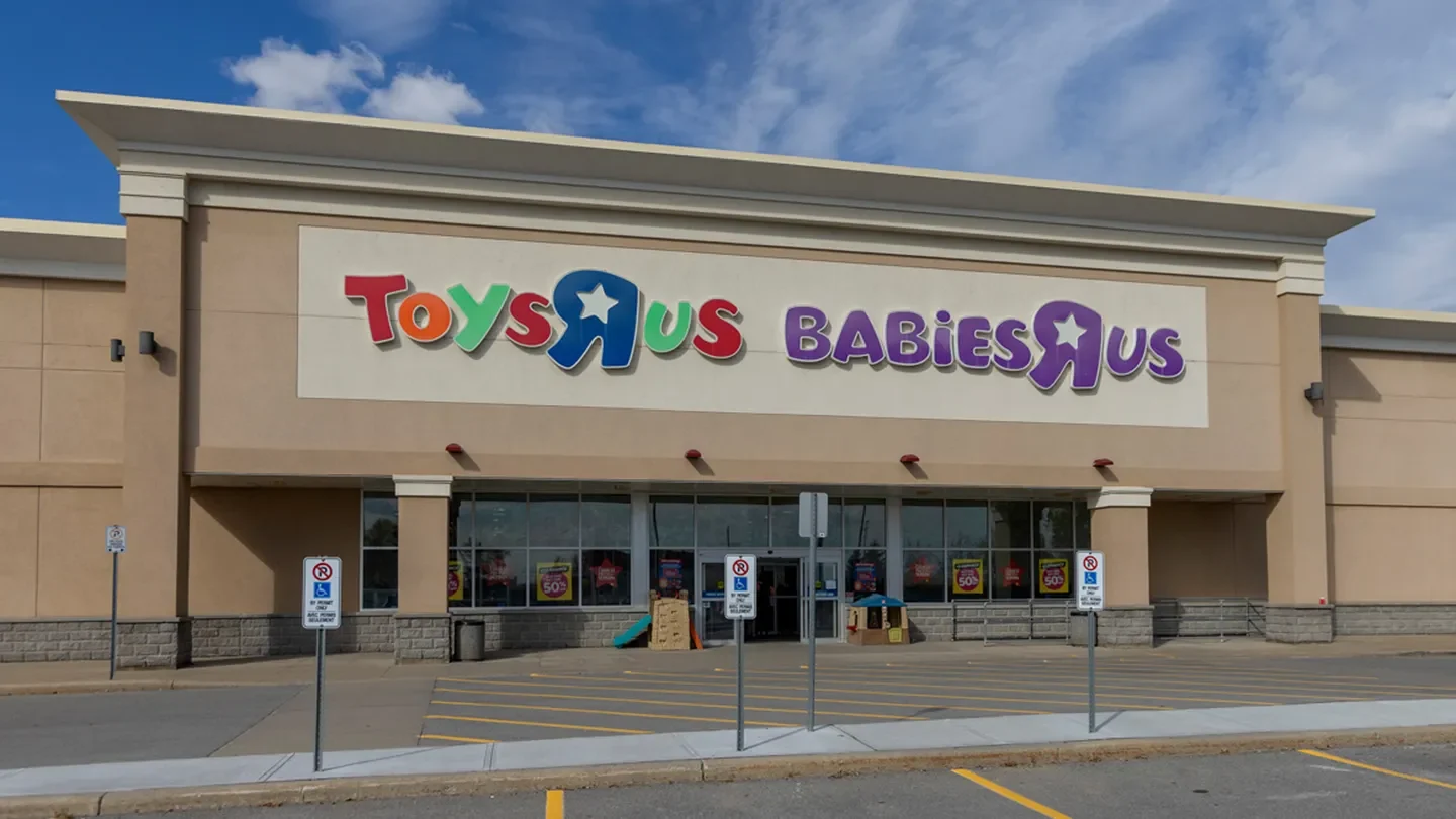 Shoppes-At-Fairwinds_Toys-R-Us