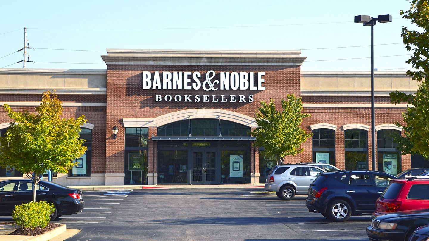 Edgewood_Retail_District_Barnes-Noble