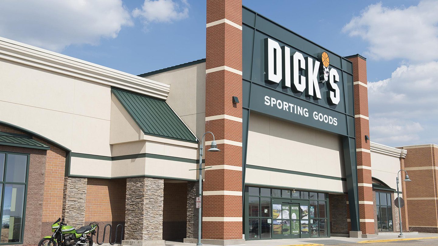 Riverdale_Village-Dick