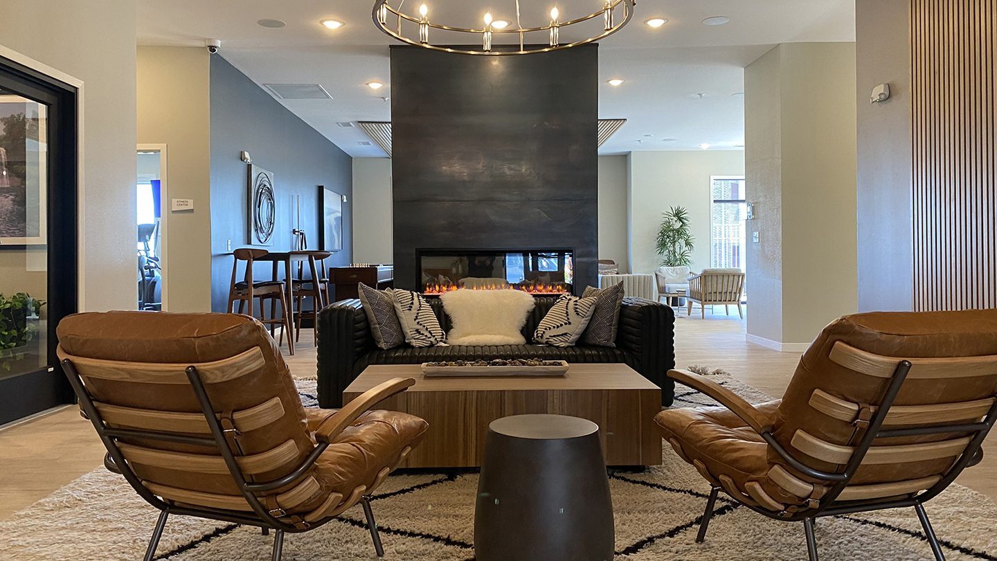 Rush-Creek-Apartments_Lobby